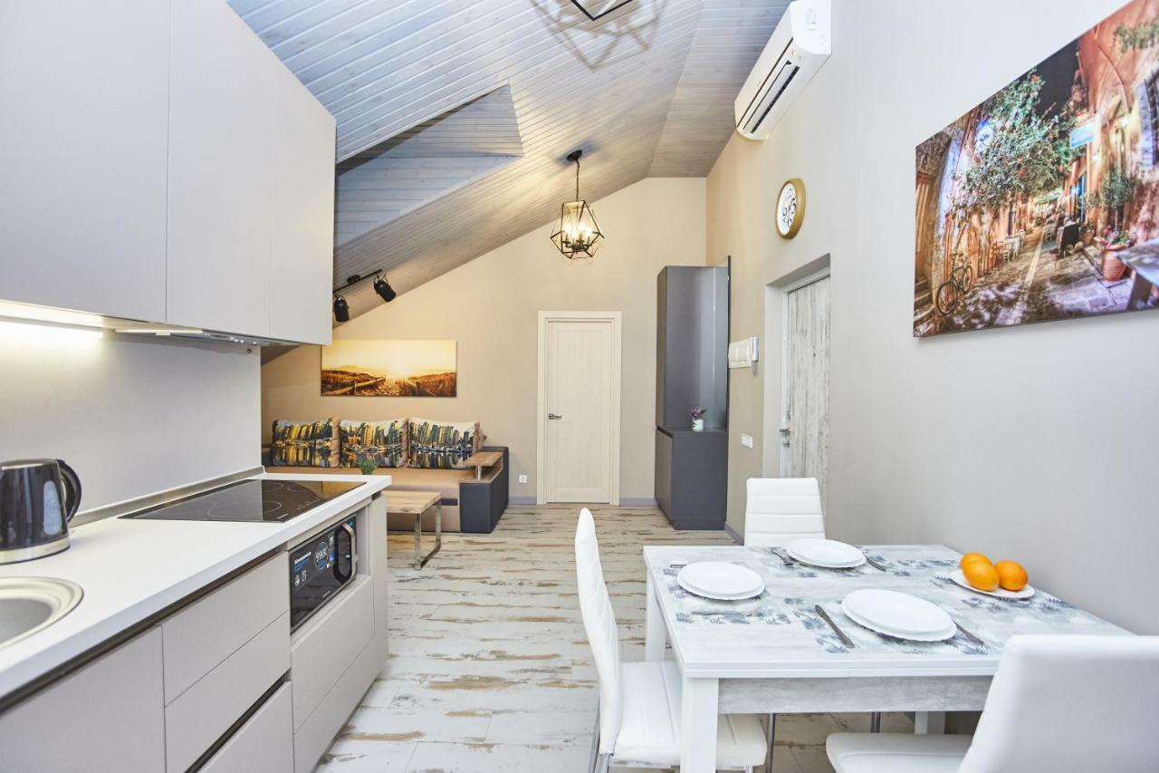 Luxury Apartment In The Heart Odessa Buitenkant foto