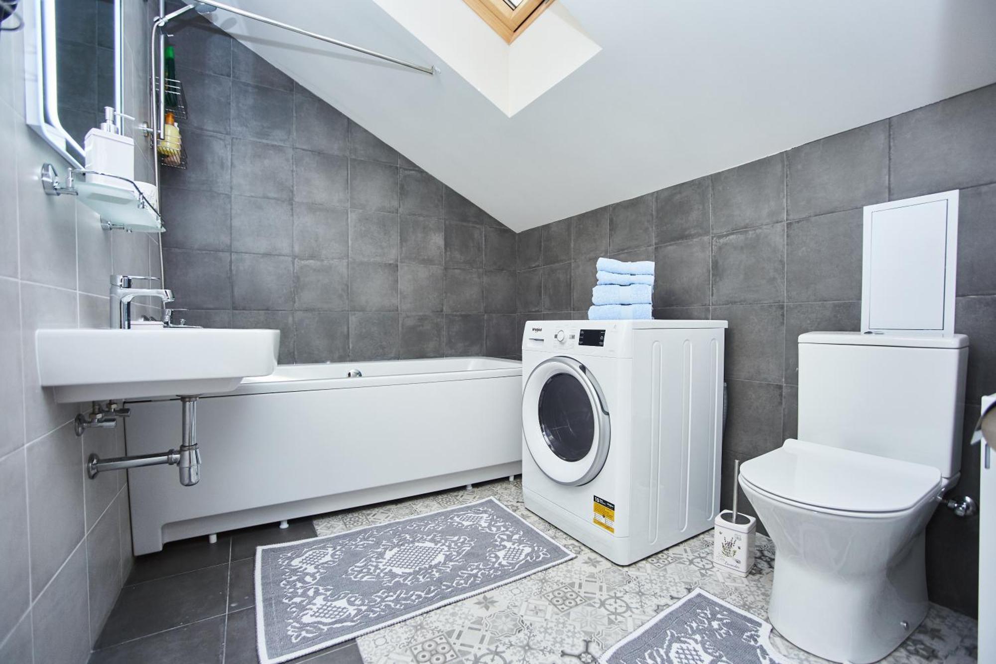 Luxury Apartment In The Heart Odessa Buitenkant foto