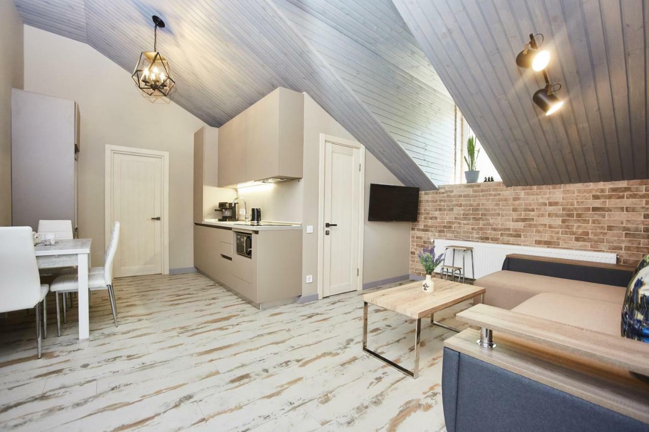 Luxury Apartment In The Heart Odessa Buitenkant foto