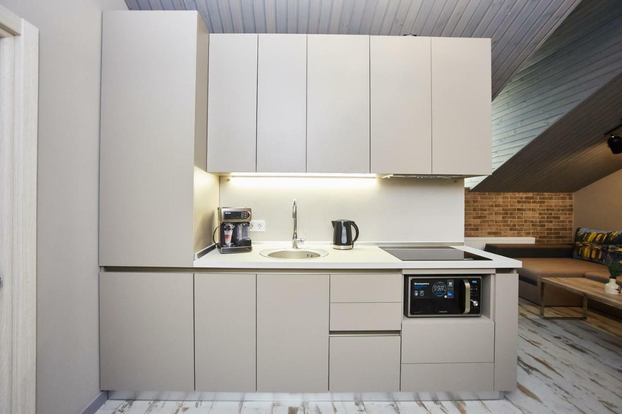 Luxury Apartment In The Heart Odessa Buitenkant foto